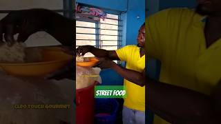 Street food Attièkè avec Haricotfood foodie shortsvideo foodshorts shortvideo viral shorts [upl. by Lydnek]