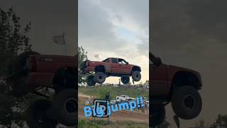 The jump contest at Midwest Dirtfest is always crazy [upl. by Hobard]