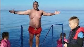 Apa az Iceman 💪💪🫶🙏Immunerősítés Wim Hof módszer szerint Fürdés a Balatonban mindenszentek idején [upl. by Duncan]