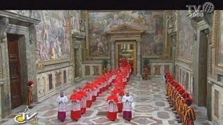 Conclave la processione dei cardinali dalla cappella Paolina alla Sistina [upl. by Eseer]