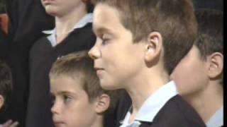 petits chanteurs Berceuse de Mozart Orléanswmv [upl. by Amihsat]