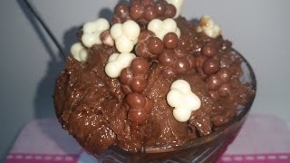 Recette Mousse au chocolat onctueuse [upl. by Eat]