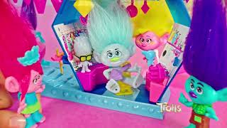 Não perca a oportunidade de descobrir looks incríveis com os novos bonecos Trolls da DreamWorks 🎸🎀🎤 [upl. by Brion]