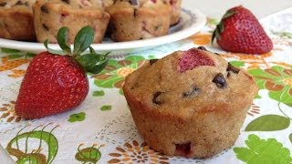 Muffins de Fresas y Pepitas de Chocolate con Compota de Manzana Bajos en grasa [upl. by Bumgardner208]