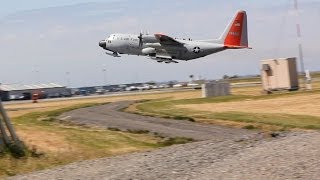 USAF Hercules to Antartica leaves Invercargill [upl. by Follmer]