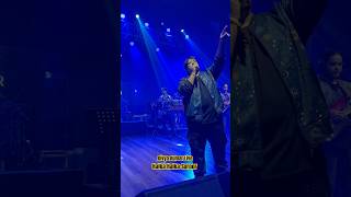 Halka Halka Suroor  Divya Kumar Live  Amit Trivedi [upl. by Selij]