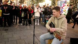 A Wonderful Christmas Eve on Grafton Street as Paul Jenkinson Returns Home For The Holidays [upl. by Barbee170]