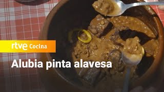 Receta de alubia pinta alavesa  Las Rutas DAmbrosio  RTVE Cocina [upl. by Adyahs]