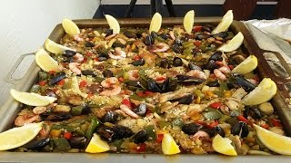 Paella mixta Rezept für 8 Personen  Frank grillt [upl. by Undry]