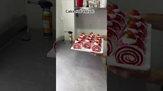 Cake red velvet cake redvelvet bolo cakedecorating coffee [upl. by Drusus]