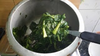 Very easy and tasty Kashmiri Kadam ka SaagBhat Hakh  कश्मीरी हरा साग  Collard leaf recipe [upl. by Lucky]