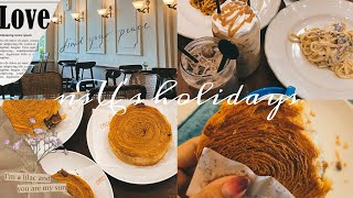 Holidays  naU Vlog [upl. by Ttayw]