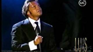 Luis Miguel  Como Duele  Chile 2002 [upl. by Anauqaj]