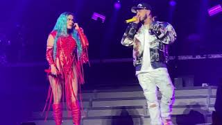 Anuel Sorprende a Karol G en su concierto  Culpables  Secreto anuel karolg [upl. by Jehiel]