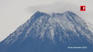 Parque Nacional Nevado y Volcán de Colima amanecieron pintados de blanco este martes [upl. by Nosac]