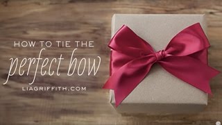 How to Tie the Perfect Bow [upl. by Alessandro]