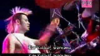 Peterpan feat Eno Netral  Topeng Livewmv [upl. by Annodahs]