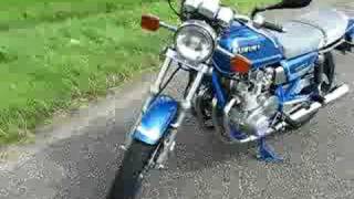 Suzuki GS550E the looks [upl. by Naasah647]