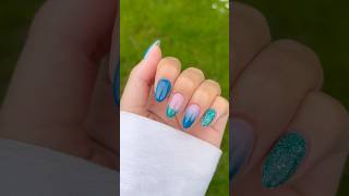 Ombre  fransk tipp och glitter 🤩💚✨trydippi dippi dippinails dippikit nails nailinspo [upl. by Uoliram]