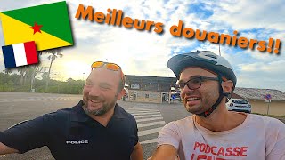 Des douaniers cool Alors ça cest pas banal  Cyclotourisme en Guyane française [upl. by Llenyl]