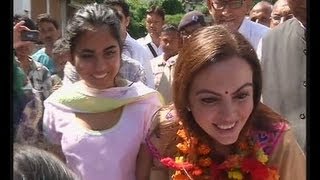 NEETA AMBANI VISIT KEDARNATH ON 27 SEP 2013 [upl. by Lrem836]