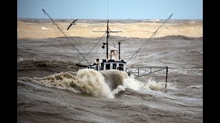 Boats crossing dangerous bar Greymouth NZ unedited [upl. by Lledal]