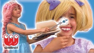 The Teeth Curse🐰 Princesses In Real Life  Kiddyzuzaa Jr  WildBrain [upl. by Gaudette]