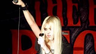 The Pretty Reckless Taylor Momsen  quotNothing Left to Losequot Live  Seattle WA  031712 [upl. by Melvena]