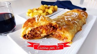 Strudel di Ragù  Ricette con pasta sfoglia [upl. by Alysoun]