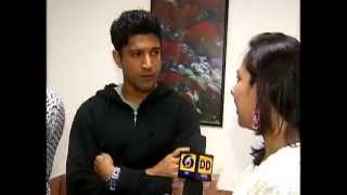 News Night Special interview with Farhan Sonam amp Rakeysh on Bhaag Milkha Bhaag Hindi [upl. by Aharon]