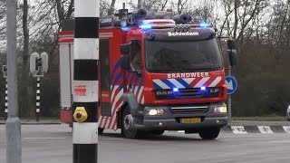 Brandweer Schiedam HW141  TS141 met spoed naar een Gebouwbrand in Vlaardingen [upl. by Tonye]