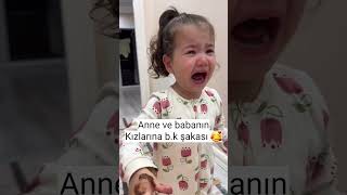 Anne ve babasının şirin kızlarına bktan şakası 😁 şaka kızçocuğu funny komikvideolar [upl. by Candyce110]