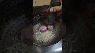 rice and onion most useful kitchen tip newkitchenhacks kitchenhacksandtricks shorts shortviral [upl. by Berl]