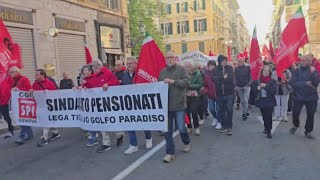 Protesta del SPI CIGL pensioni inadatte e con sempre meno potere dacquisto [upl. by Debbee490]