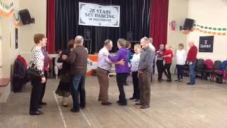 Maureen Culleton teaching the Sliabh Fraoch set [upl. by Nihahs]