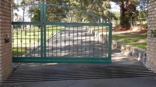 Sidcon Global  Cantilever Sliding Gate [upl. by Redienhcs]