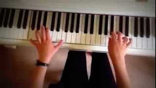 The 11th doctors theme on piano I am the doctor [upl. by Spatola640]