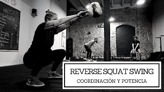 Kettlebell Reverse Squat Swing variación de Swing Sentadilla [upl. by Anirual]