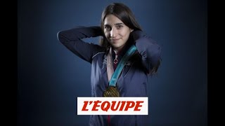 Perrine Laffont se prête au jeu de linterview petits papiers  Ski de bosses  CM F [upl. by Nosduj64]