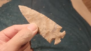 1656  Rock to Point  TX Ranch Rock Flintknapping [upl. by Nottus464]