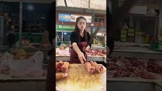 Beautiful woman chops pigs trotters with a big knife beauty automobile nymodel farming fruit [upl. by Macey35]