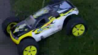 kyosho inferno st truck going for a test [upl. by Curran637]