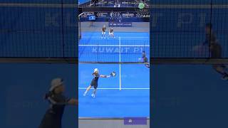 ESTO DE Galan👽 DE LOCOS padel premierpadel padelhighlights padelvideos padelkuwait [upl. by Suiratnod]