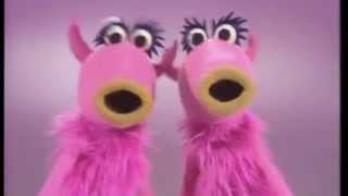 How to pronounce PechaKucha feat The Muppet Show [upl. by Aldon]