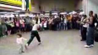 streetfighter breakdance tighter sync [upl. by Ahsinid484]