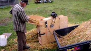 Small Scale Grain Threshing Machine 1  3 [upl. by Doniv]