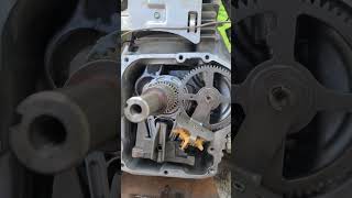 BRIGGS amp STRATTON CAMSHAFT TO CRANK TIMING MARKS donyboy73 mowerrepair shorts [upl. by Breh]