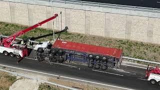 A249 Overturned lorry [upl. by Munniks]