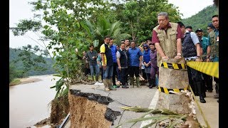 Banjir Pacitan  SBY Meninjau Bencana di Arjosari 02122017 [upl. by Lebama]