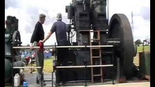 3 TON FLYWHEEL COLDSTARTUP  Trimpley Steam Rally 2 Aug 09 Vic amp Roger Starting the Petter [upl. by Buine]